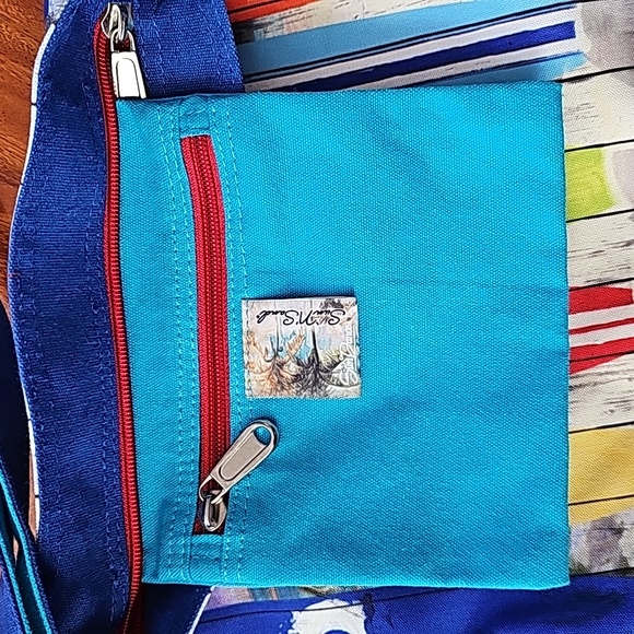 Sun N Sand Coastal Surf Board Print Crossbody Bag EUC - Picture 3 of 6